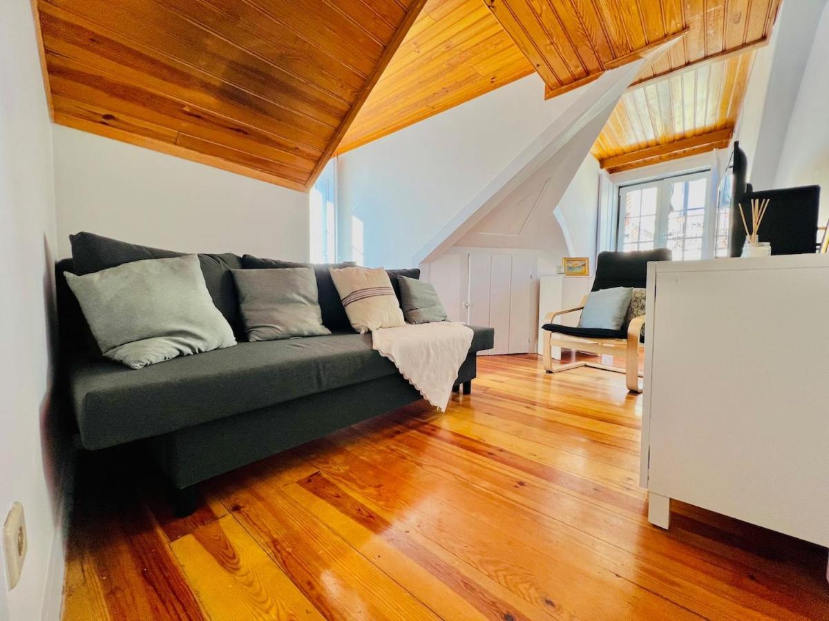 Apartment Cozy Near Bairro Alto Lissabon