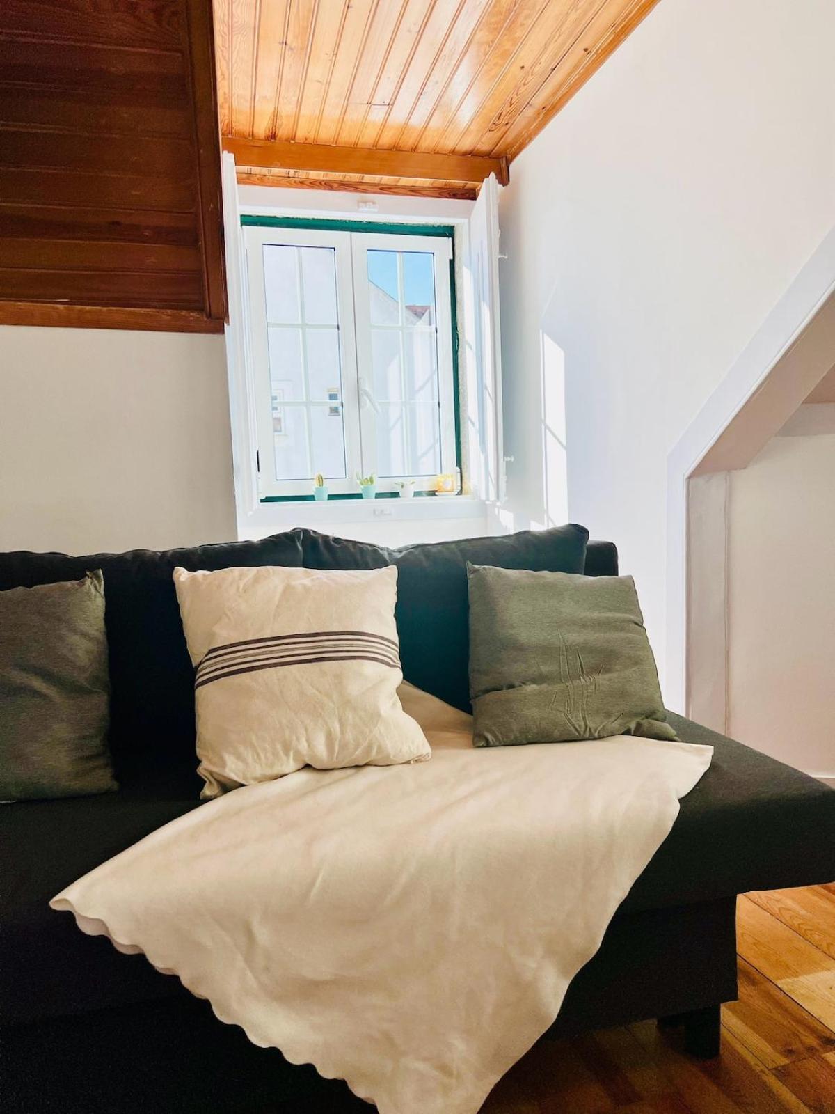 Cozy Near Bairro Alto *